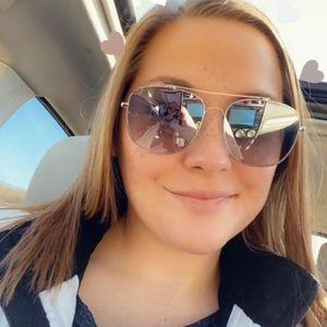 Meet your Posher, Sydney